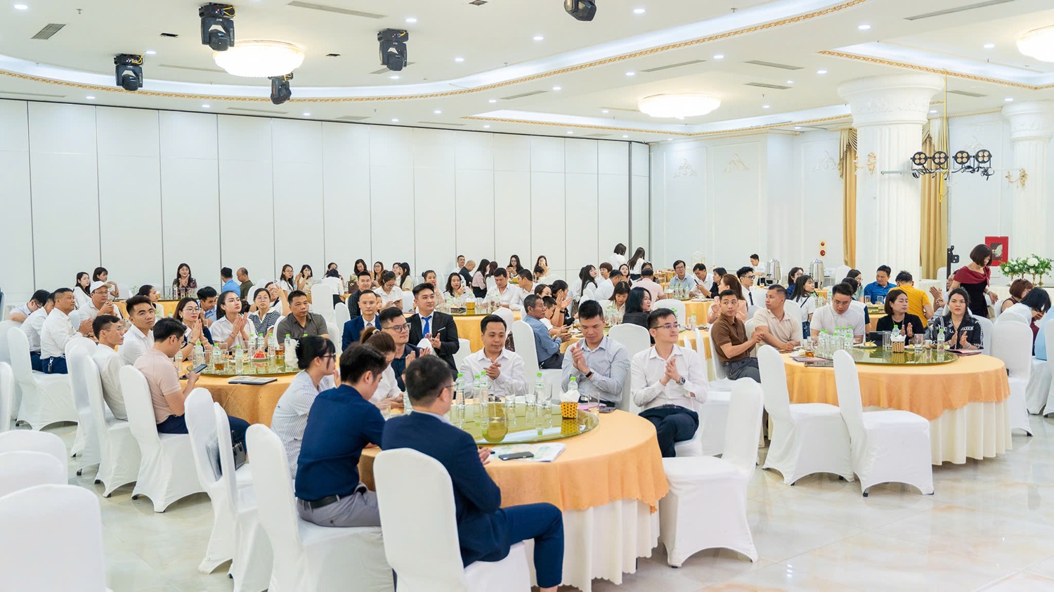 LOTUS 1 BẮC GIANG MỞ BÁN QUỸ CĂN ĐẸP NHẤT: HÚT HÀNG TRĂM KHÁCH HÀNG QUAN TÂM 5 z7720251513556 68b7a84816c5014b61f236a6dab1f64f